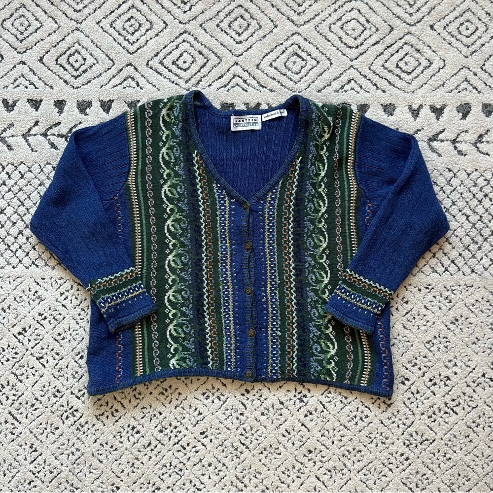 SOLD ON DEPOP: Vintage Jantzen Hand Embroidered Cardigan